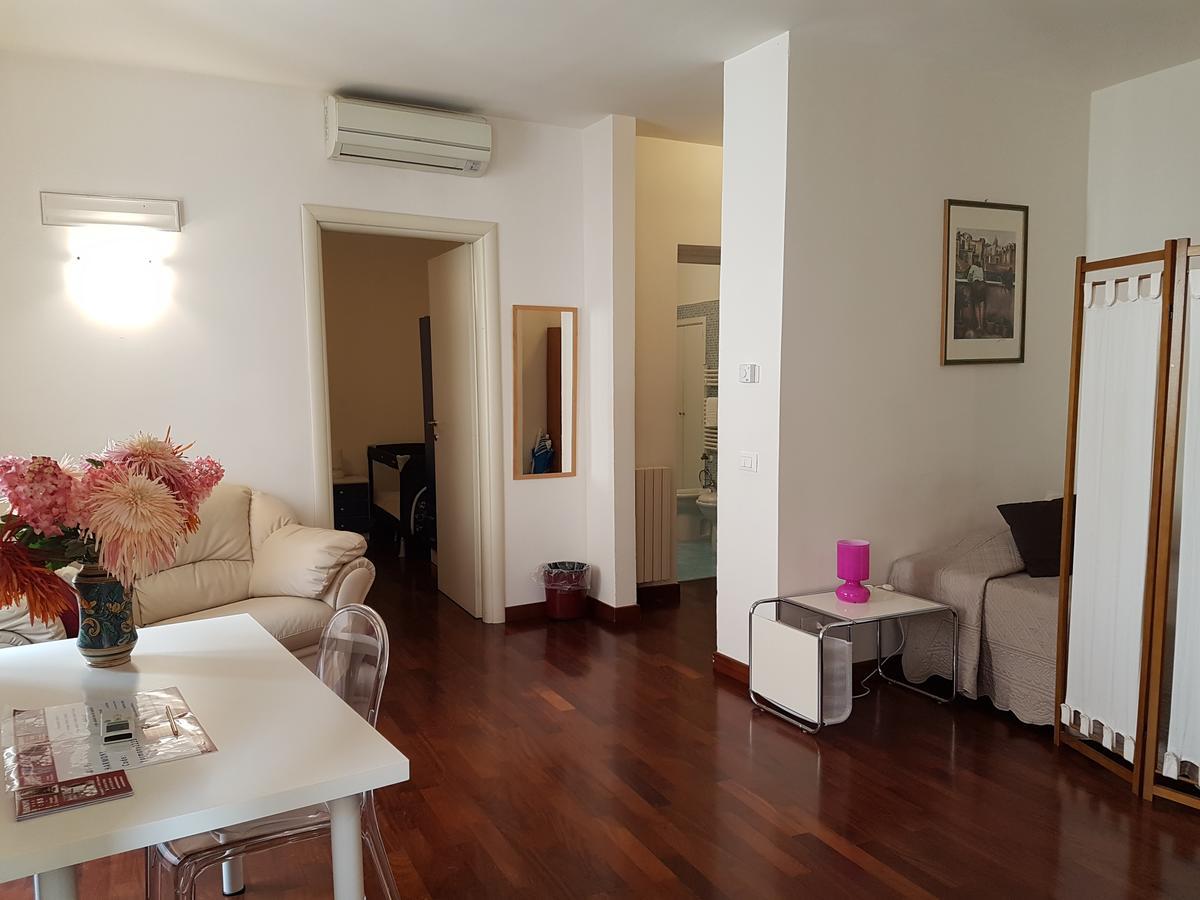 Ferienwohnung Bed & Parking Palermo Exterior foto
