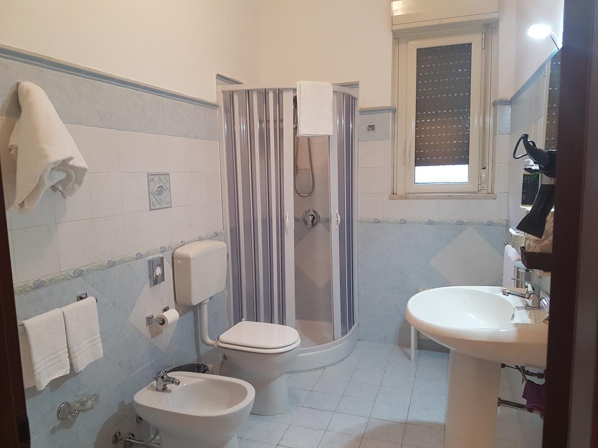 Ferienwohnung Bed & Parking Palermo Exterior foto